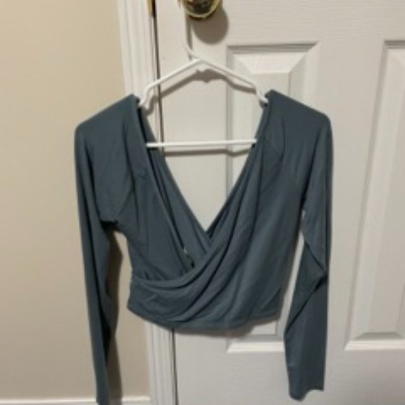 Wilfred Long-Sleeved Crop top - M - Picture 2 of 3